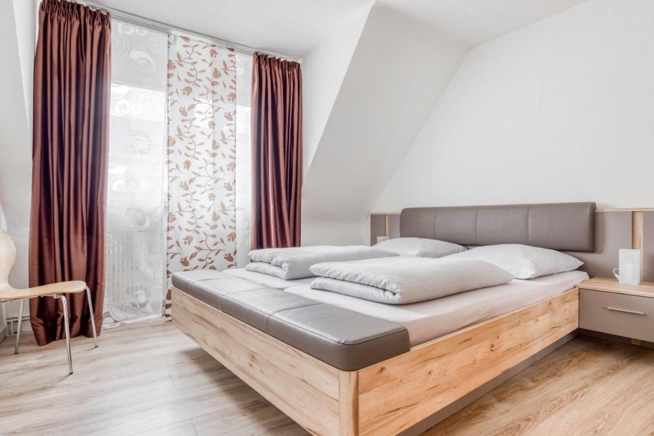 Gutmensch Oberhausen 4 Schlafzimmer Apartment *